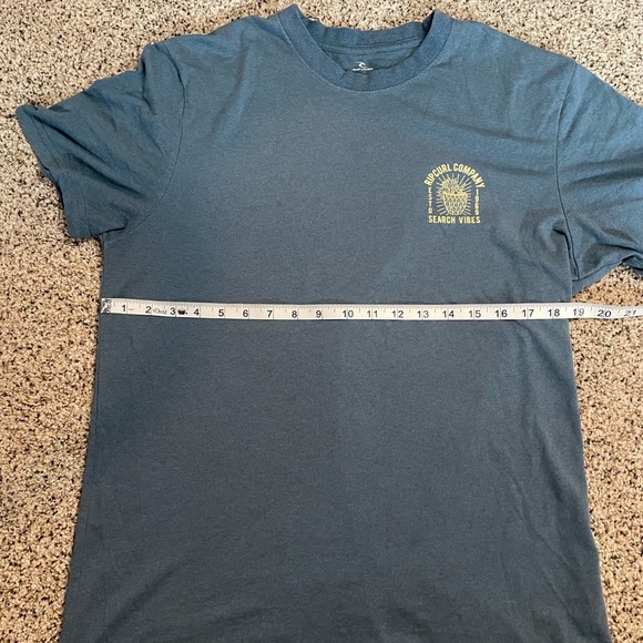 Rip Curl Relaxed Fit Men’s T-shirt - Picture 4 of 6